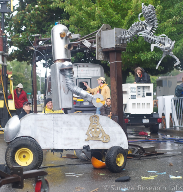 Spine Robot is about to grab the BlenderBot