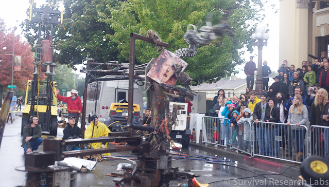 Spine Robot vs Coyotes on the Dual Mules